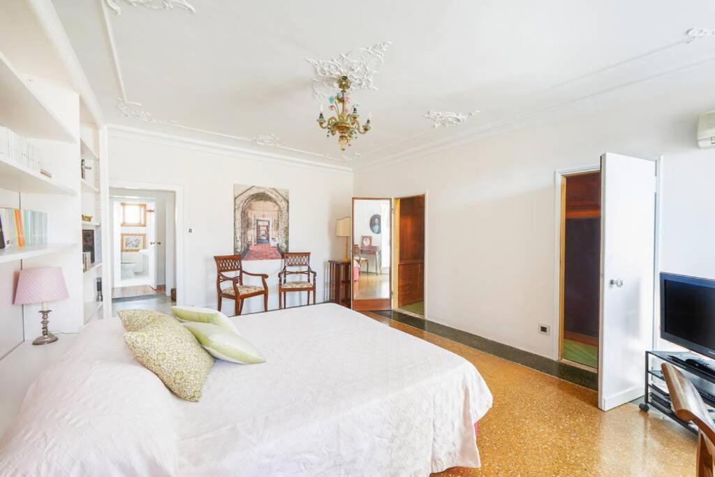 Ca' Fenice, Charming Apartment In San Marco, Sleep 7 Venetië Buitenkant foto